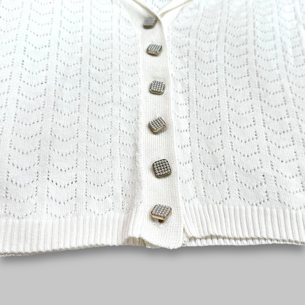Rihoas Cream Short Sleeve Knit Button-Down Top - Women’s Medium - Picture 4 of 5